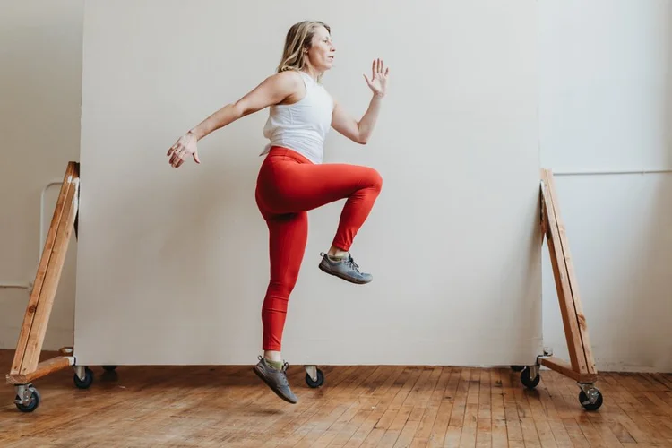 Allison Pelot demonstrating mobility training